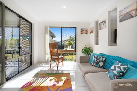 Property photo of 1 Tugun Place Sandstone Point QLD 4511