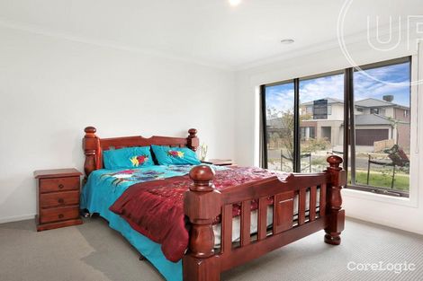 Property photo of 12 Stook Road Truganina VIC 3029