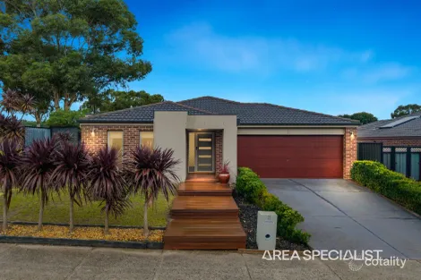 23 Half Moon Cres, Pakenham, VIC 3810