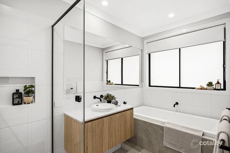 2413 Mount Carmel Dr, Box Hill, NSW 2765