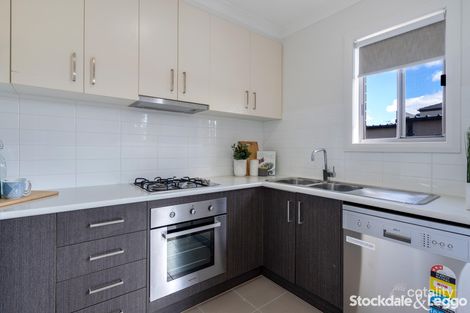 Property photo of 4/335 Grand Boulevard Craigieburn VIC 3064