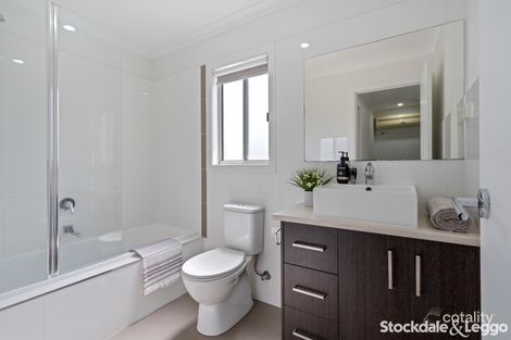 Property photo of 4/335 Grand Boulevard Craigieburn VIC 3064