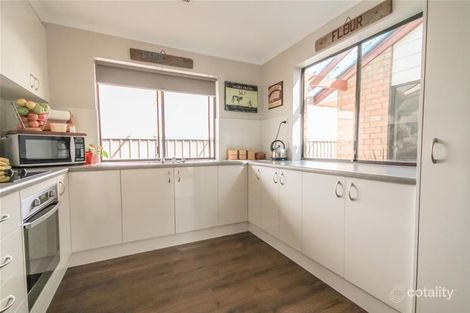Property photo of 10 Kindler Avenue Nuriootpa SA 5355