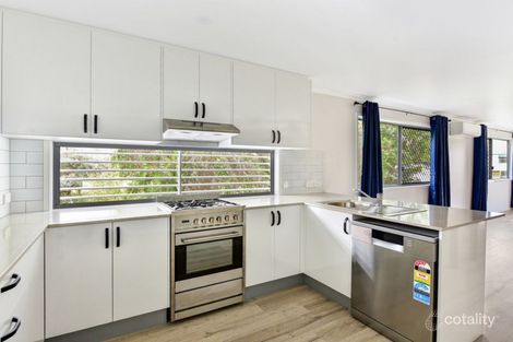 Property photo of 3/30 Third Avenue Sandgate QLD 4017