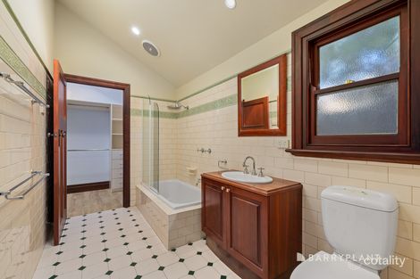 Property photo of 3 Magnolia Road Ivanhoe VIC 3079