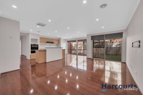 Property photo of 5 Tamborine Way Caroline Springs VIC 3023