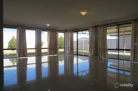 Property photo of 10 Nenagh Close Orelia WA 6167