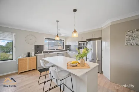 Property photo of 24 Surfview Avenue Forster NSW 2428