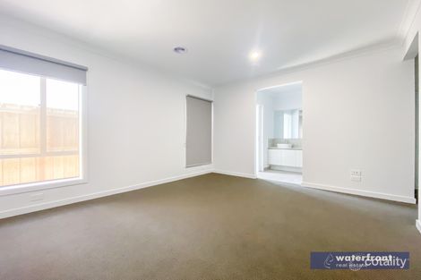 Property photo of 32 Lucania Crescent Tarneit VIC 3029