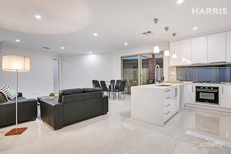 17 Laverack Rd, North Plympton, SA 5037