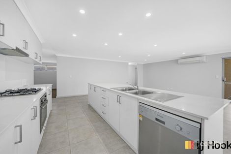 Property photo of 8 Fiano Cross Caversham WA 6055