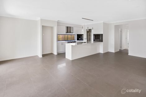 11 Sophie St, Nirimba, QLD 4551