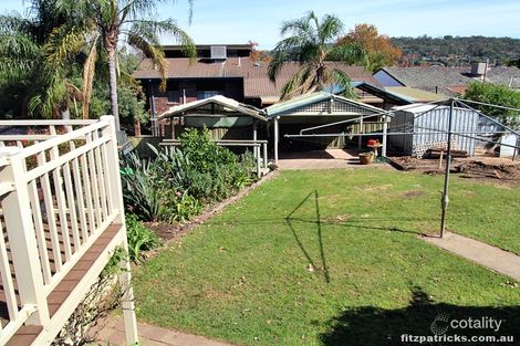 Property photo of 98 Simkin Crescent Kooringal NSW 2650