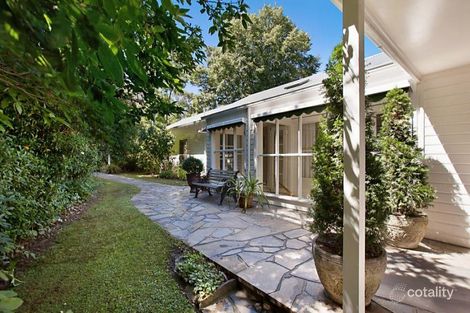 10 Victoria Gr, Ferny Creek, VIC 3786