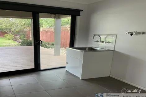 Property photo of 15 Stephanie Court Carrum Downs VIC 3201