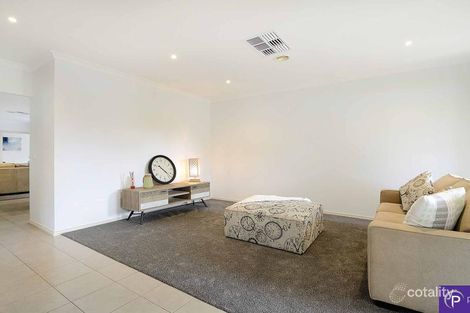 Property photo of 5 Middleton Grove Berwick VIC 3806