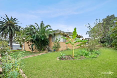 8 Sevenoaks Cres, Bass Hill, NSW 2197