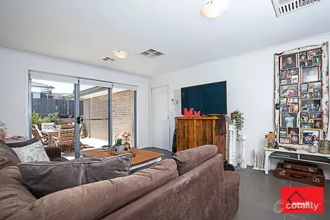Property photo of 76 Cocoparra Crescent Crace ACT 2911