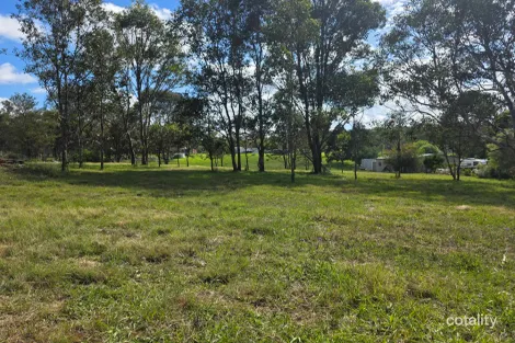 Property photo of 18 Devoncourt Road Crows Nest QLD 4355