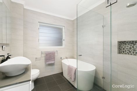 Property photo of 2/16A Goondari Road Allambie Heights NSW 2100
