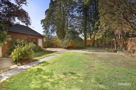 Property photo of 11 Walbundry Avenue Balwyn North VIC 3104