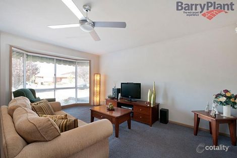 Property photo of 1/5 Weaver Court Altona Meadows VIC 3028