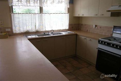 Property photo of 11 Greylea Grove Seabrook VIC 3028