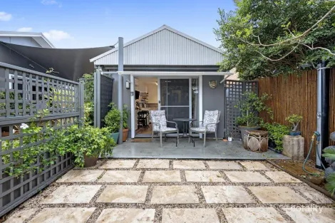 Property photo of 66 Patrick Crescent Saratoga NSW 2251