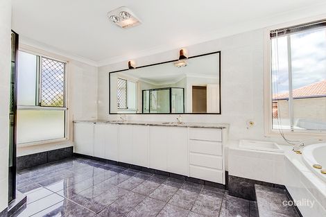 Property photo of 1 Cutwater Close Clear Island Waters QLD 4226