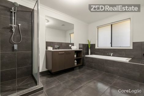 Property photo of 32 Tyers Lane Keysborough VIC 3173