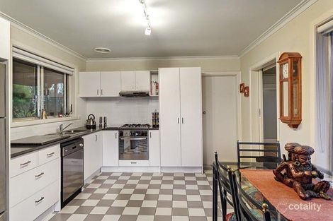 Property photo of 11 Myddleton Drive Viewbank VIC 3084