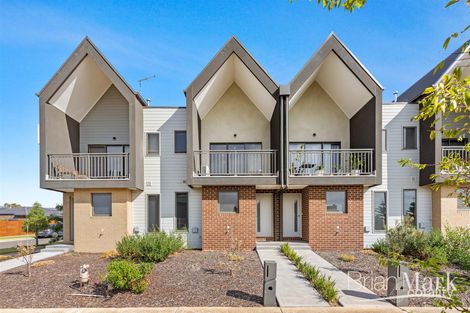 Property photo of 14A Timbarra Drive Werribee VIC 3030