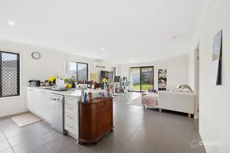 Property photo of 2 Tourmaline Circuit Mango Hill QLD 4509