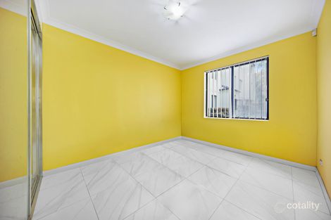 Property photo of 2/30-32 Lydbrook Street Westmead NSW 2145