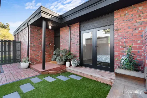 Property photo of 1/10 Brunel Street South Kingsville VIC 3015