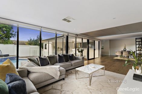 Property photo of 65 Hillsyde Parade Strathmore VIC 3041
