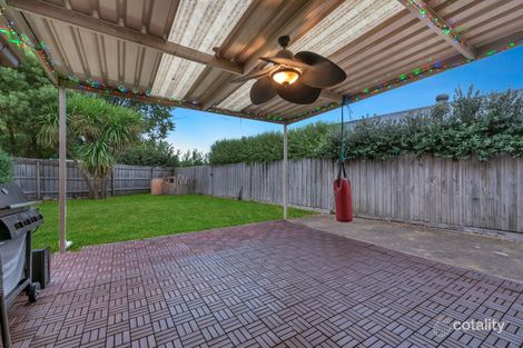 Property photo of 19 Garryowen Crescent Narre Warren VIC 3805