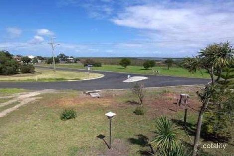 Property photo of 2 Beach Drive McLoughlins Beach VIC 3874