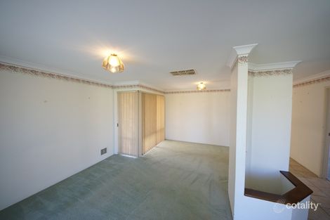 Property photo of 4 Greenlea Crescent Warnbro WA 6169