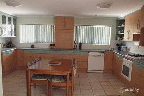 Property photo of 32 Arcadia Crescent Kippa-Ring QLD 4021