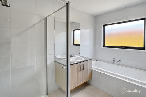 Property photo of 48 Juniperina Circuit Wallan VIC 3756