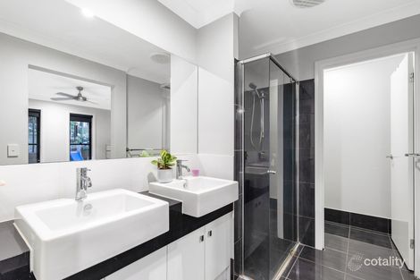 Property photo of 33 Peter Mills Drive Gilston QLD 4211