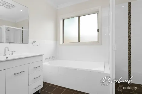 Property photo of 104A Girraween Road Girraween NSW 2145
