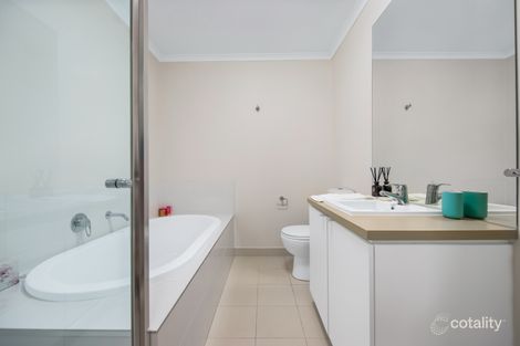 Property photo of 10 Richmond Circuit Mulgrave VIC 3170