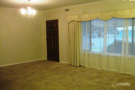 Property photo of 2/2 Sandhurst Road California Gully VIC 3556