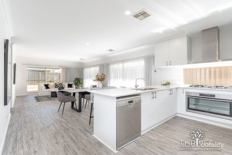 Property photo of 35 Wattleseed Avenue Treeby WA 6164