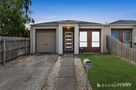 Property photo of 1/14 Acheron Crescent Werribee VIC 3030