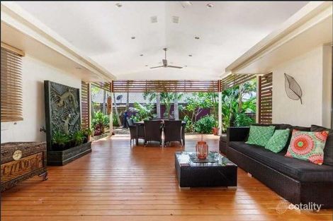 Property photo of 28 Glastonbury Drive Mudgeeraba QLD 4213
