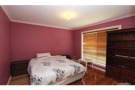 Property photo of 2/9 Silvester Crescent St Albans VIC 3021