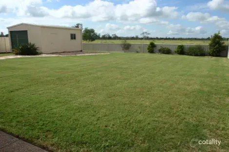 Property photo of 25 Mayfair Drive Emerald QLD 4720